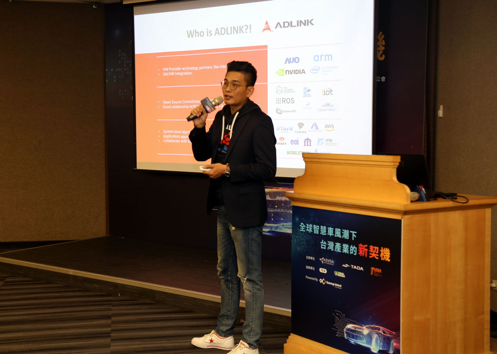 凌華科技董事長特助胡勝雄